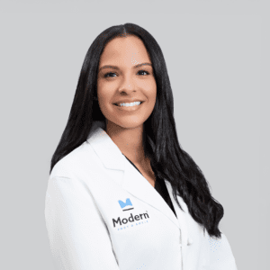 Portrait of Dr. Elaine Felix, a Board Certified, female Podiatrist in Orlando, Florida, specializing in surgery & limb salvage.