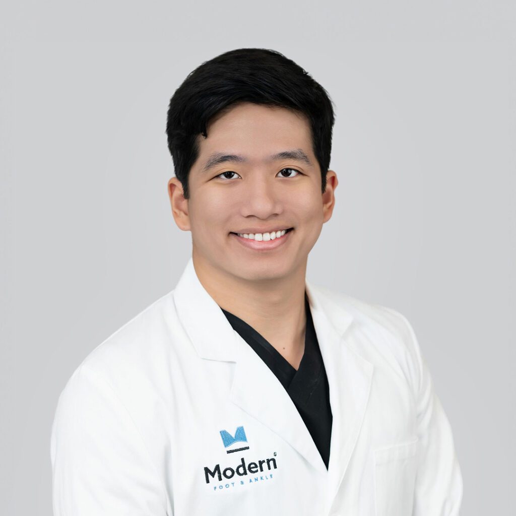 Dr. Phi Huynh | Expert Podiatrist Houston, Florida