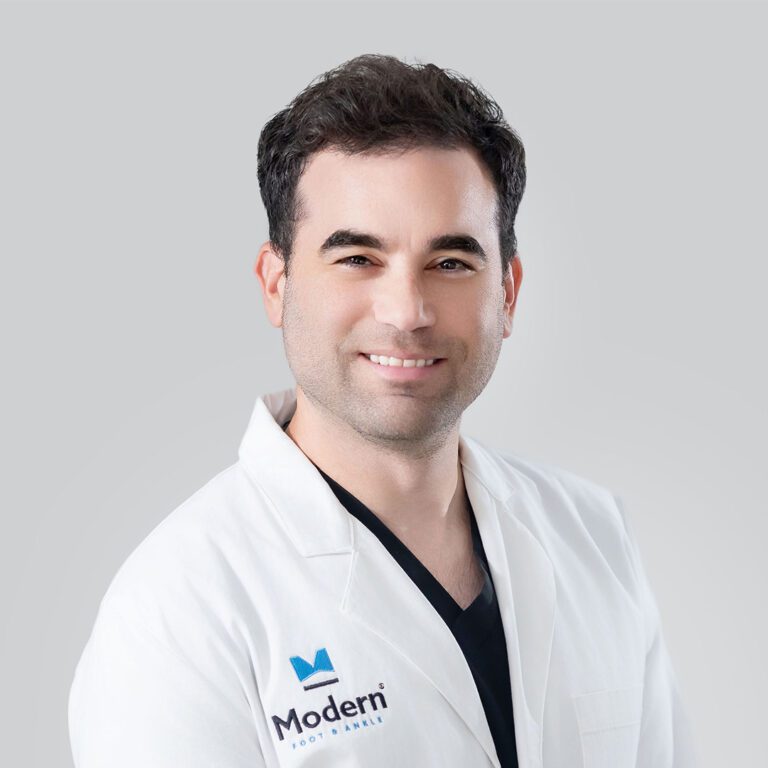 Portrait of Dr. Adam Siegel, a male Board Certified Podiatrist in Tampa, specializing in sports medicine and diabetic limb salvage.